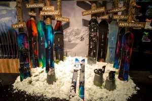 2015 年单板滑雪装备预览-SIA